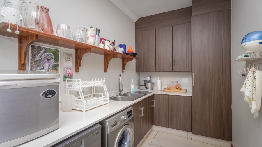 3 Bedroom Property for Sale in The Coves North West